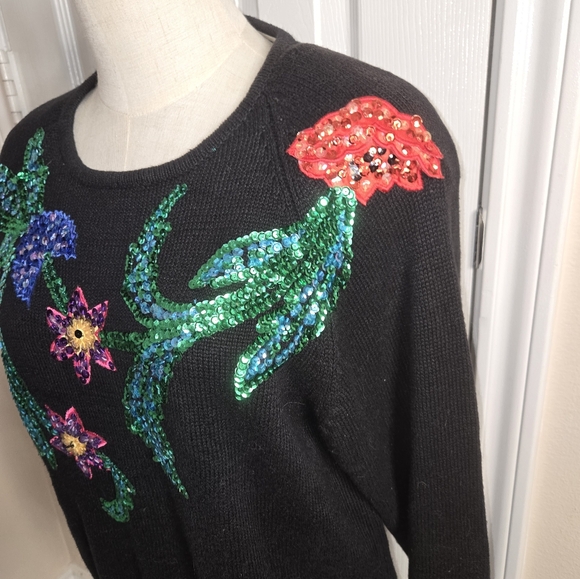 Stunning Vintage Sequin Floral Themed Sweater By Images By Duet Sz M - Picture 4 of 8